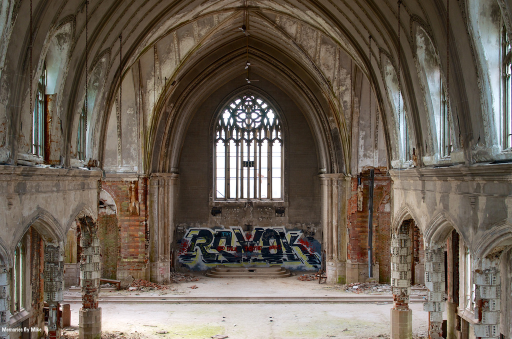 St. Agnes Church in Detroit in ruins